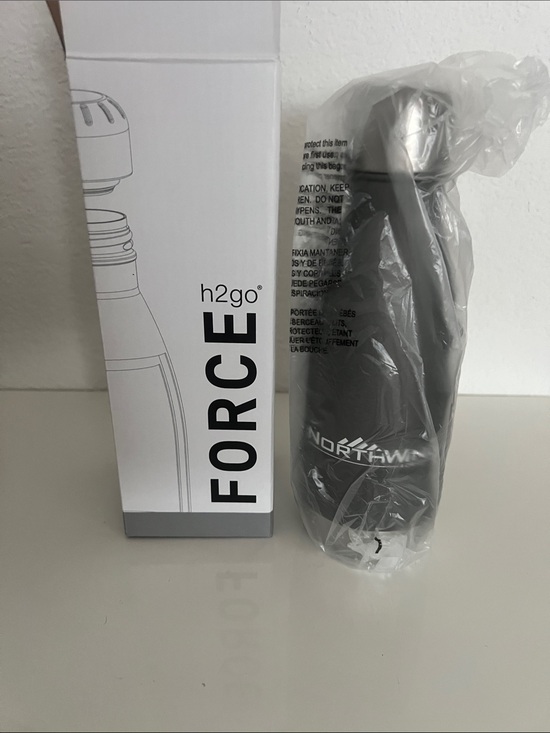 FORCE Other - NWT( FORCE) Northway h2go Force Stainless Water Bottle - dark grey 12 oz